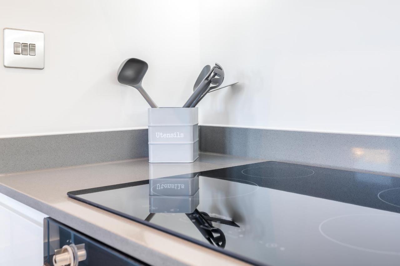 St Albans 2 Bed Luxury City Apartment, 5 Mins Walk To Train & Allocated Parking Εξωτερικό φωτογραφία
