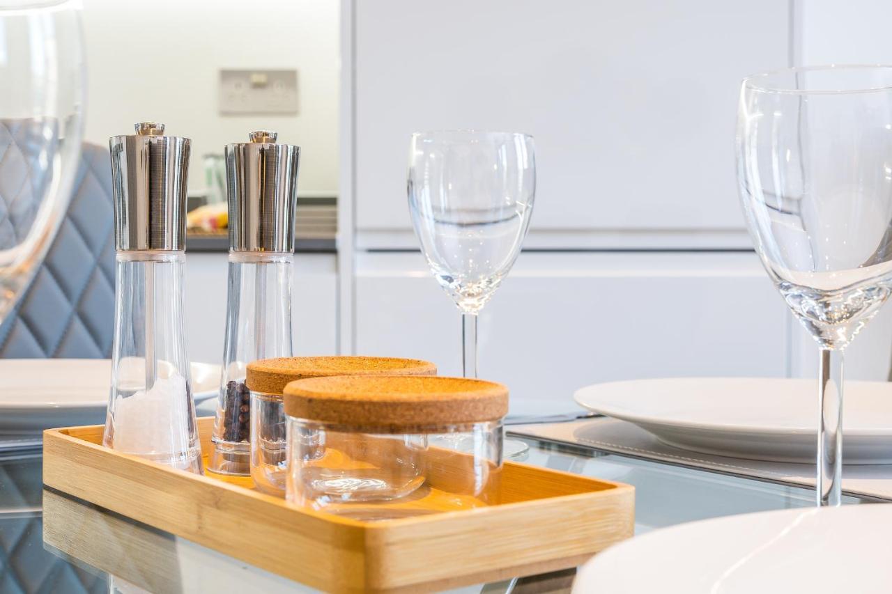 St Albans 2 Bed Luxury City Apartment, 5 Mins Walk To Train & Allocated Parking Εξωτερικό φωτογραφία