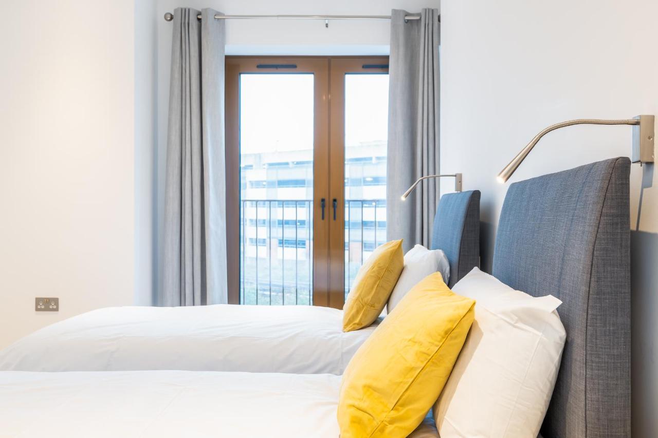 St Albans 2 Bed Luxury City Apartment, 5 Mins Walk To Train & Allocated Parking Εξωτερικό φωτογραφία