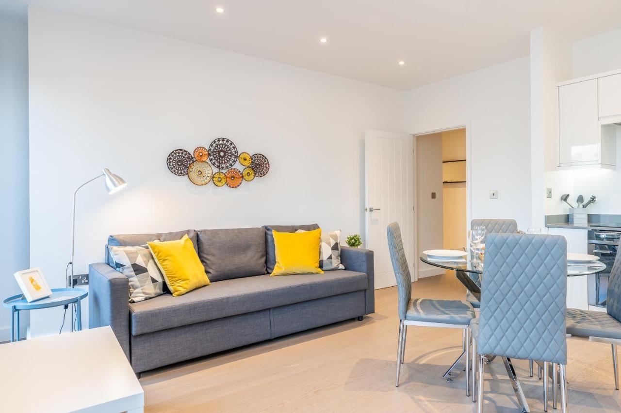 St Albans 2 Bed Luxury City Apartment, 5 Mins Walk To Train & Allocated Parking Εξωτερικό φωτογραφία