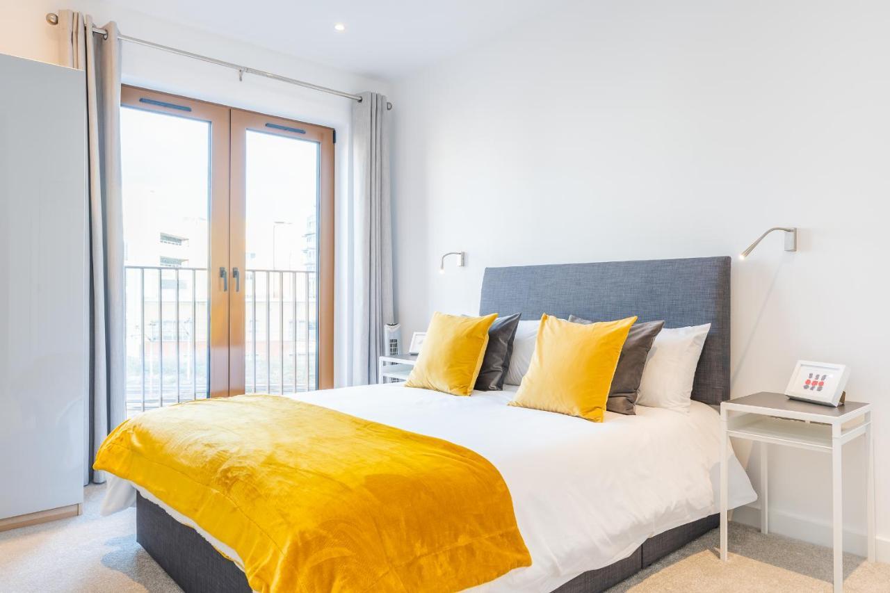 St Albans 2 Bed Luxury City Apartment, 5 Mins Walk To Train & Allocated Parking Εξωτερικό φωτογραφία
